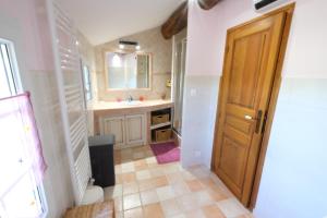 Villas typical provencal mas with heated pool, 10 people, in the countryside of cavaillon, luberon, provence. : photos des chambres