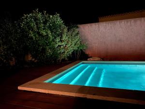 nice house with private pool - 6 persons in the center of the village of mérindol in the luberon in provence