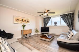 Laudervale East Penthouse Loch Lomond