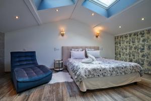 Villas charming villa with heated pool, 14 people, located in aureille, near les baux de provence, in the alpilles : photos des chambres
