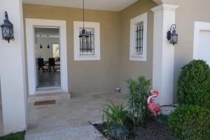 Villas charming villa with heated pool, 14 people, located in aureille, near les baux de provence, in the alpilles : photos des chambres