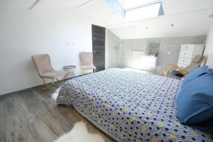 Villas charming villa with heated pool, 14 people, located in aureille, near les baux de provence, in the alpilles : photos des chambres