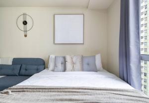 Furnished Studio in Avida Towers Riala, Cebu IT Park with Fast WiFi, Netflix, Pool and More