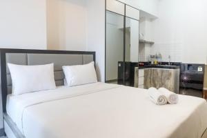 Modern Luxurious Studio Room at Anderson Supermall Mansion Apartment By Travelio