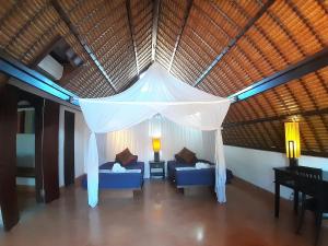 4 Bedroom Villa with private Pool