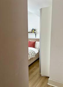 Flat in Victorian West Kensington Mansion