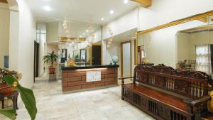 RedDoorz @ The VJour Hotel Angeles