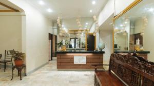 RedDoorz @ The VJour Hotel Angeles