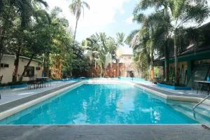 RedDoorz @ The V'Jour Hotel Angeles - Malabañas