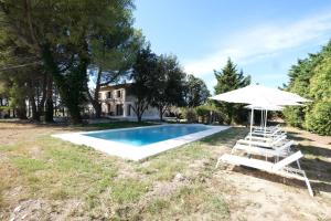 Villas charming house with private pool in lagnes, near isle sur la sorgue, in the luberon, in Provence, for 8 people : photos des chambres