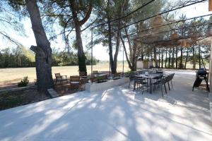 Villas charming house with private pool in lagnes, near isle sur la sorgue, in the luberon, in Provence, for 8 people : photos des chambres