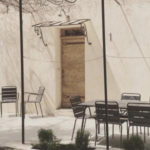 Villas charming house with private pool in lagnes, near isle sur la sorgue, in the luberon, in Provence, for 8 people : photos des chambres