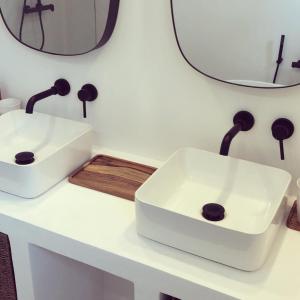 Villas charming house with private pool in lagnes, near isle sur la sorgue, in the luberon, in Provence, for 8 people : photos des chambres