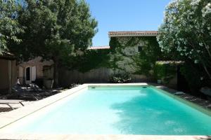 Villas charming provencal house with private pool for 4 people in cheval blanc, luberon. : photos des chambres