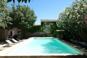 Villas charming provencal house with private pool for 4 people in cheval blanc, luberon. : photos des chambres