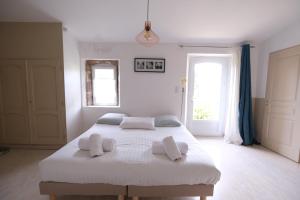 Villas charming provencal house with private pool for 4 people in cheval blanc, luberon. : photos des chambres