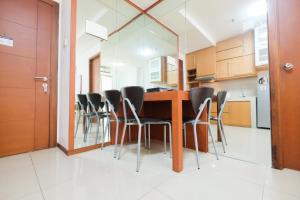 Great Choice and Strategic 1BR Apartment at Thamrin Residence By Travelio