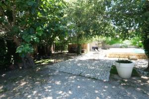 Villas charming provencal house with private pool for 4 people in cheval blanc, luberon. : photos des chambres