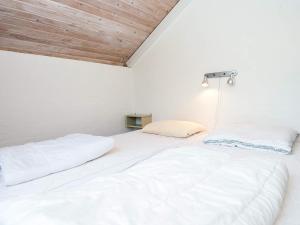 4 person holiday home in Hemmet