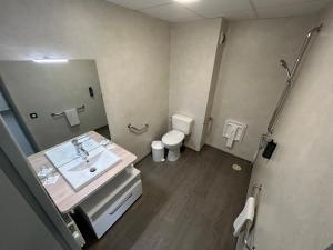 Hotels Hotel La Pierre Bleue : photos des chambres