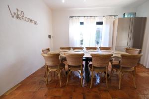 Villas magnificent individual villa with heated swimming pool, in aureille, in the alpilles - 10 persons : photos des chambres