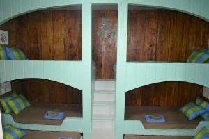LE-ONIES's Blue Ginger Room at City Center
