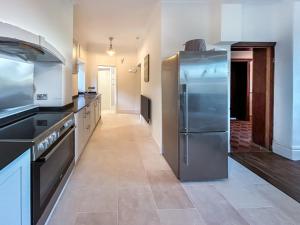 Glannant - 5 Bed & 4 Bathroom - Fairbourne, Barmouth, Mawddach Estuary