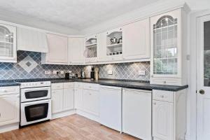 Peaceful Home in Looe with Stunning Views