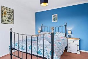 Peaceful Home in Looe with Stunning Views