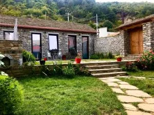 Gogo Moustache Guest House - Sheper