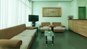 RedDoorz @ Orsu Hotel Angeles Pampanga