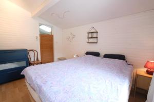 Maisons de vacances pleasant holiday rental with swimming pool, in moules, near arles, between the camargue and the alpilles – 6 people : photos des chambres