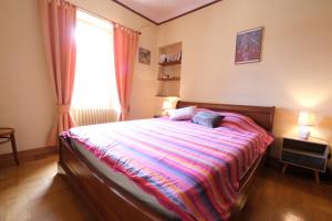 Maisons de vacances pleasant holiday rental with swimming pool, in moules, near arles, between the camargue and the alpilles – 6 people : photos des chambres