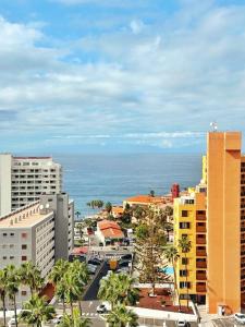 Sunny Oceanview studio apartment in Costa Adeje