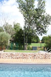 charming house in a quiet environment with private swimming pool, near the village center of maussane-les-alpilles - 8 people