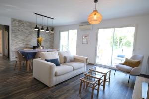 Villas charming house in a quiet environment with private swimming pool, near the village center of maussane-les-alpilles - 8 people : photos des chambres