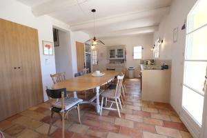 Villas Air-conditioned villa with private pool overlooking Roussillon - Luberon - 8 people. : photos des chambres
