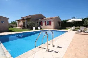 pretty detached villa with private swimming pool, in Aureille, in the alpilles - 8 people - Aureille