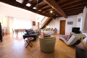 Villas pretty detached villa with private swimming pool, in Aureille, in the alpilles - 8 people : photos des chambres