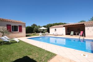 pretty detached villa with private swimming pool, in Aureille, in the alpilles - 8 people