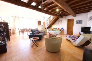 Villas pretty detached villa with private swimming pool, in Aureille, in the alpilles - 8 people : photos des chambres