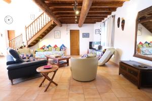 Villas pretty detached villa with private swimming pool, in Aureille, in the alpilles - 8 people : photos des chambres