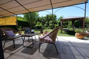 Villas Nice villa with pool in Eyguieres Alpilles 6 people : photos des chambres