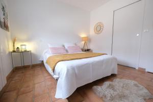 Villas Nice villa with pool in Eyguieres Alpilles 6 people : photos des chambres