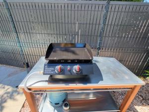 Villas Pleasant detached villa with private swimming pool for 6 people in Lauris - Luberon. : photos des chambres