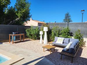 Villas Pleasant detached villa with private swimming pool for 6 people in Lauris - Luberon. : photos des chambres