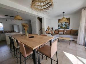 Villas Pleasant detached villa with private swimming pool for 6 people in Lauris - Luberon. : photos des chambres