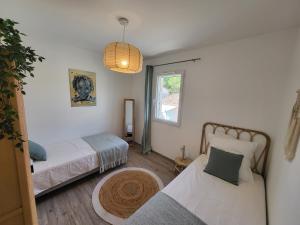 Villas Pleasant detached villa with private swimming pool for 6 people in Lauris - Luberon. : photos des chambres