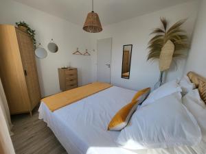 Villas Pleasant detached villa with private swimming pool for 6 people in Lauris - Luberon. : photos des chambres