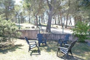 Family house with private pool in the countryside of Les Taillades, in the Luberon Park